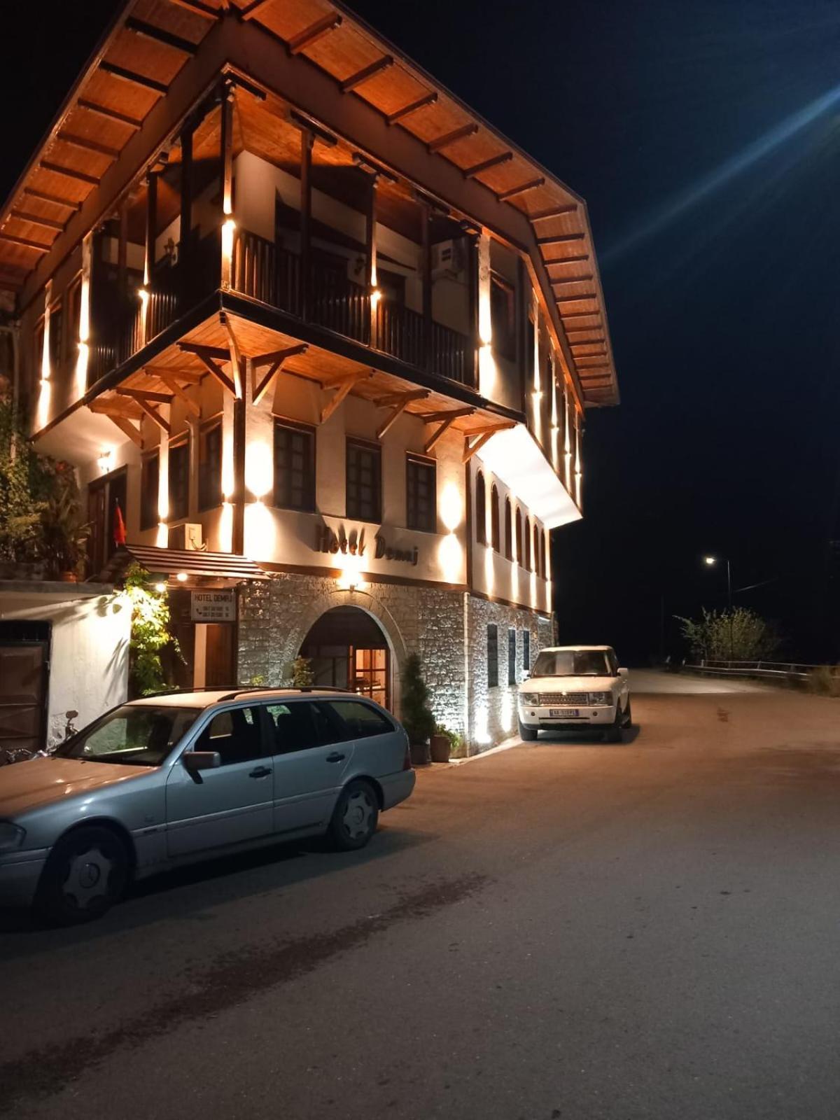 Hotel Demaj Berat Exterior foto
