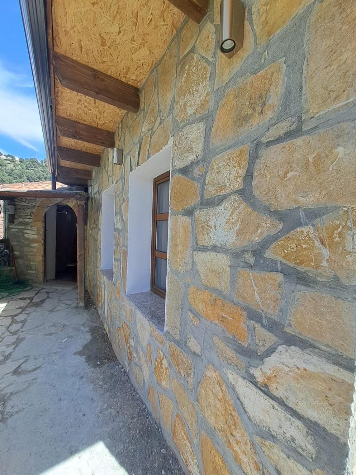 Hotel Demaj Berat Exterior foto