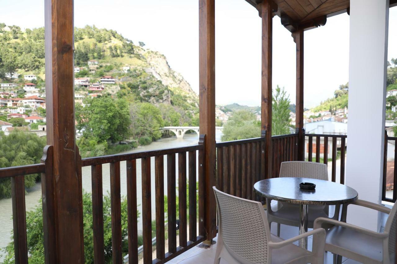 Hotel Demaj Berat Exterior foto