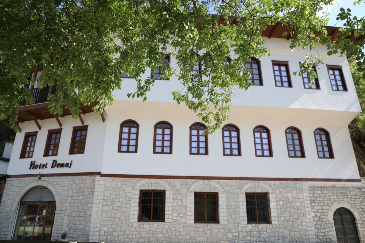 Hotel Demaj Berat Exterior foto