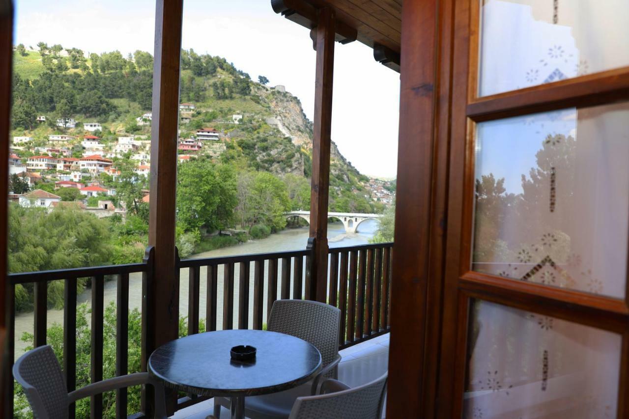 Hotel Demaj Berat Exterior foto